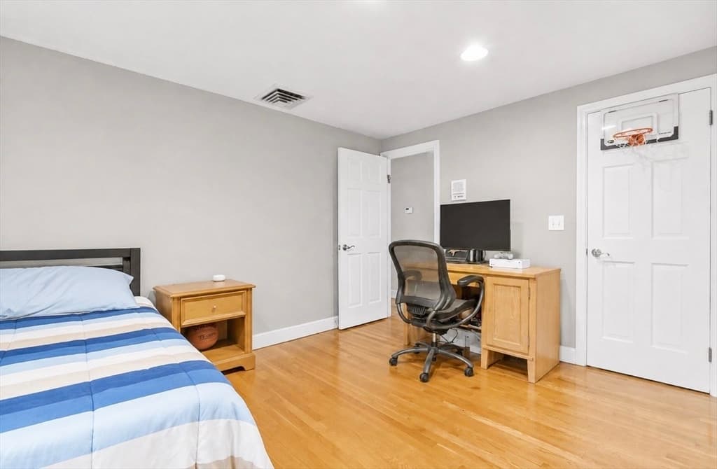 145 Meadowbrook Rd, Needham MA 02492 photo 25