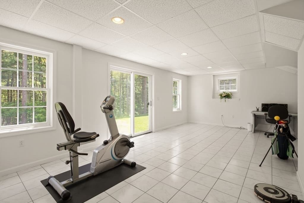 Single Family Residence at 18 Terrapin Ln, Sharon MA 02067, Sharon, photo 27 of 39