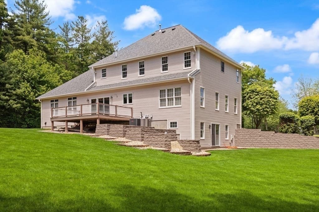 Single Family Residence at 18 Terrapin Ln, Sharon MA 02067, Sharon, photo 32 of 39
