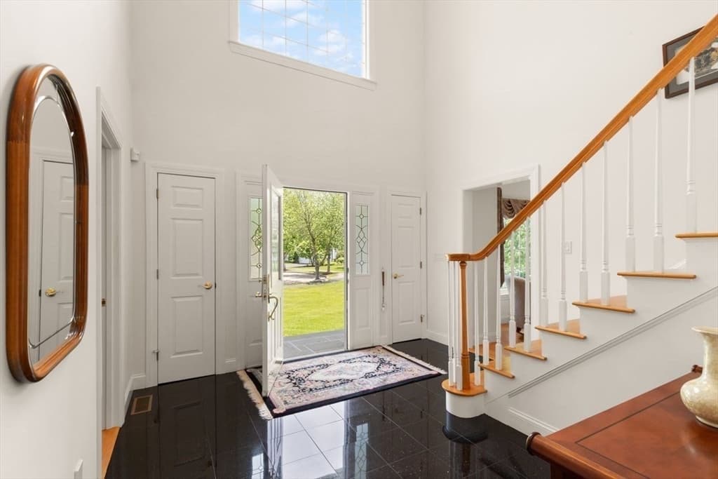 Single Family Residence at 18 Terrapin Ln, Sharon MA 02067, Sharon, photo 5 of 39