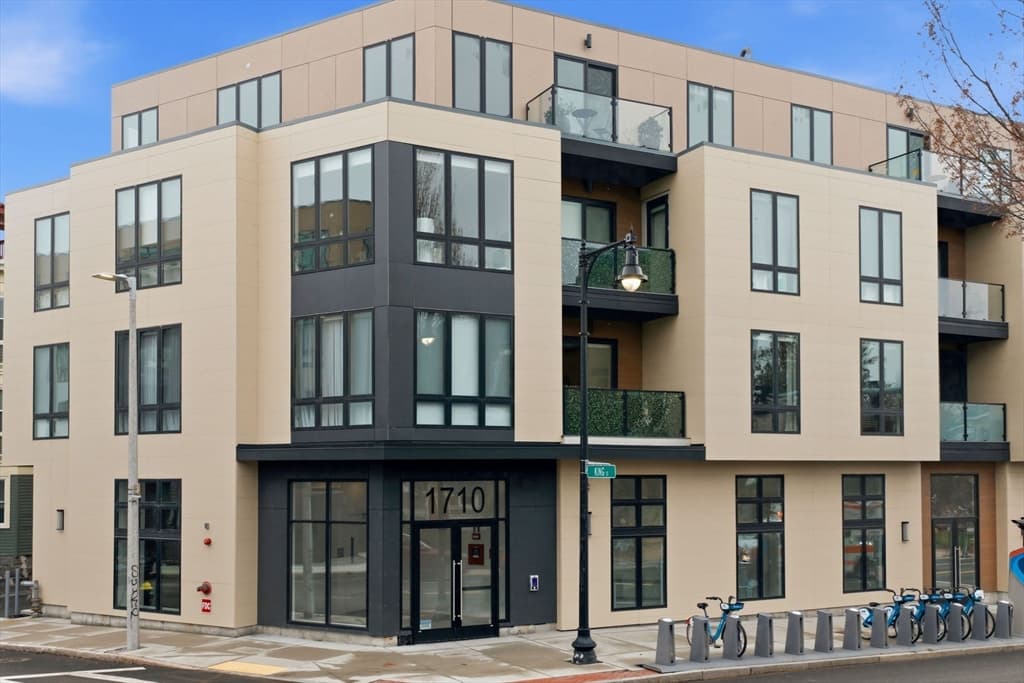 Condominium at 1710 Dorchester Avenue # 202, Boston MA 02124, Boston, photo 2 of 32