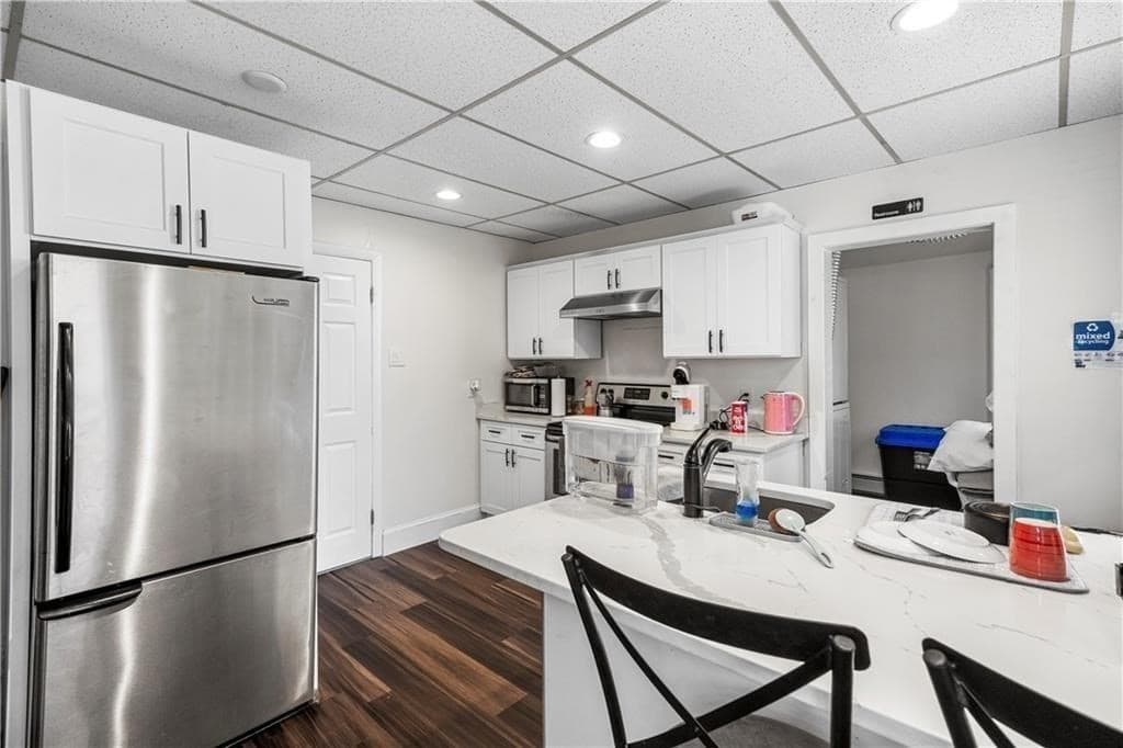 Single Family Residence at 574 Central Ave, Pawtucket RI 02861, Pawtucket, photo 5 of 29