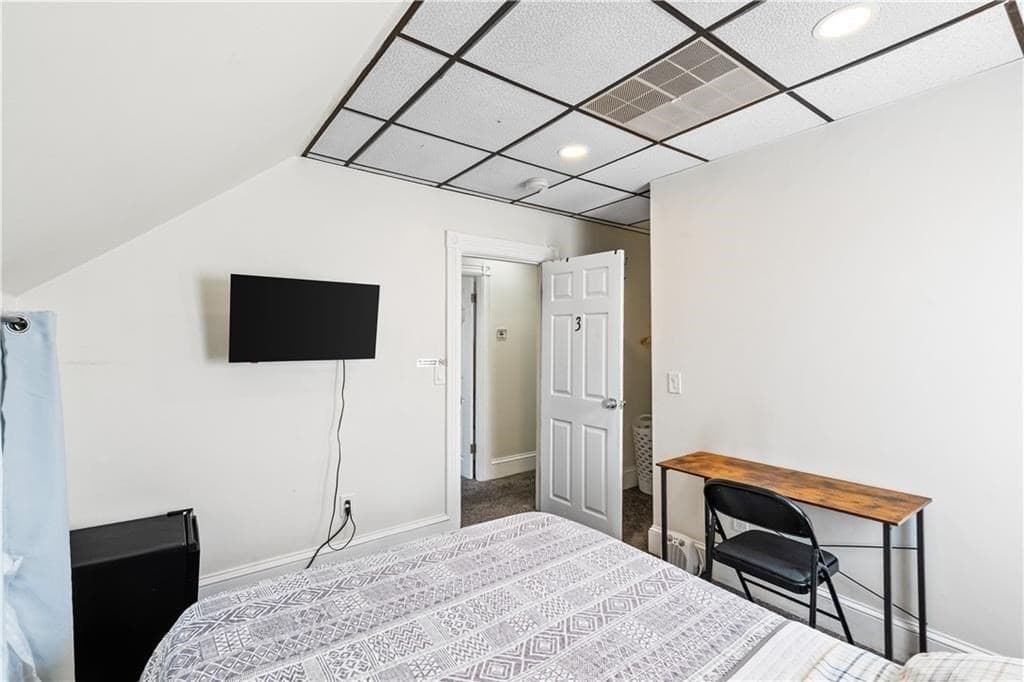 Single Family Residence at 574 Central Ave, Pawtucket RI 02861, Pawtucket, photo 21 of 29