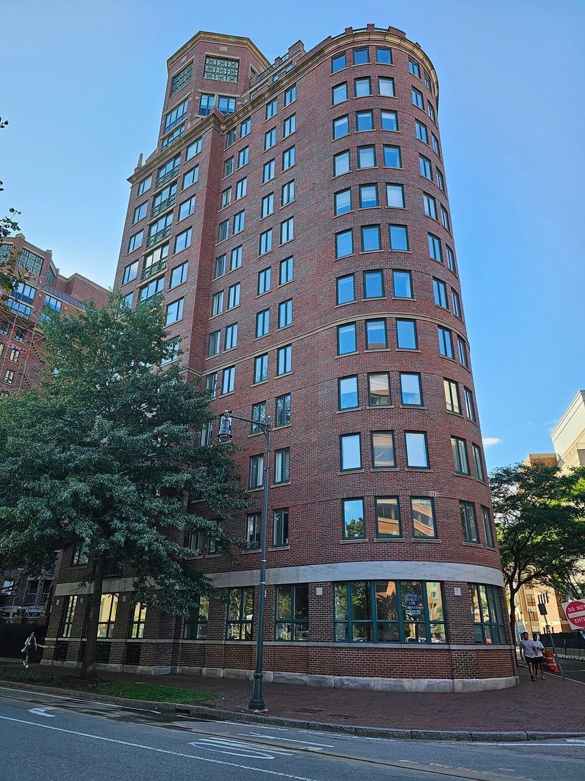 10 Rogers St, Cambridge MA 02142