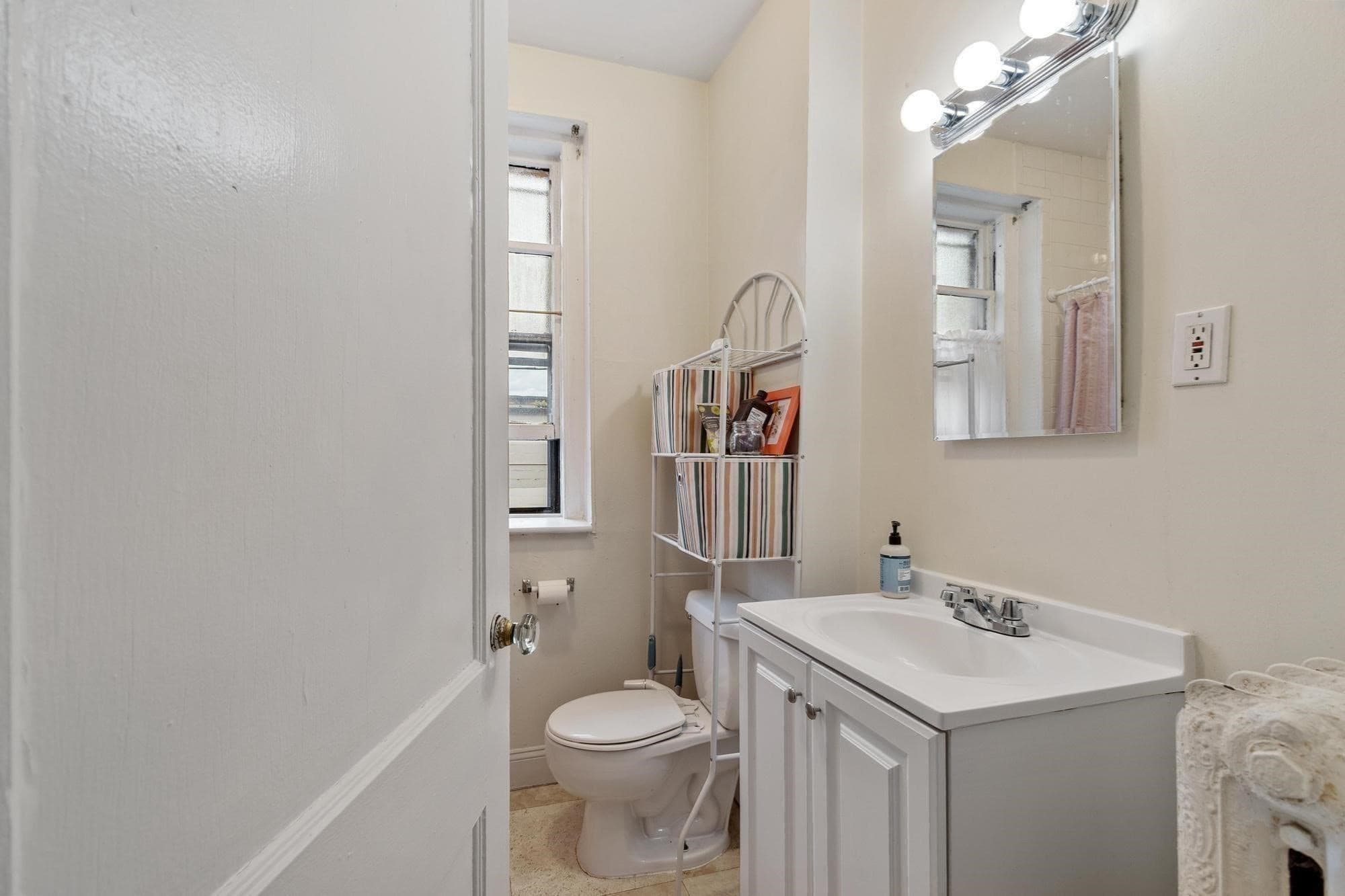 Condominium at 16 Glenville Ave # 1, Boston MA 02134, photo 10 of 18