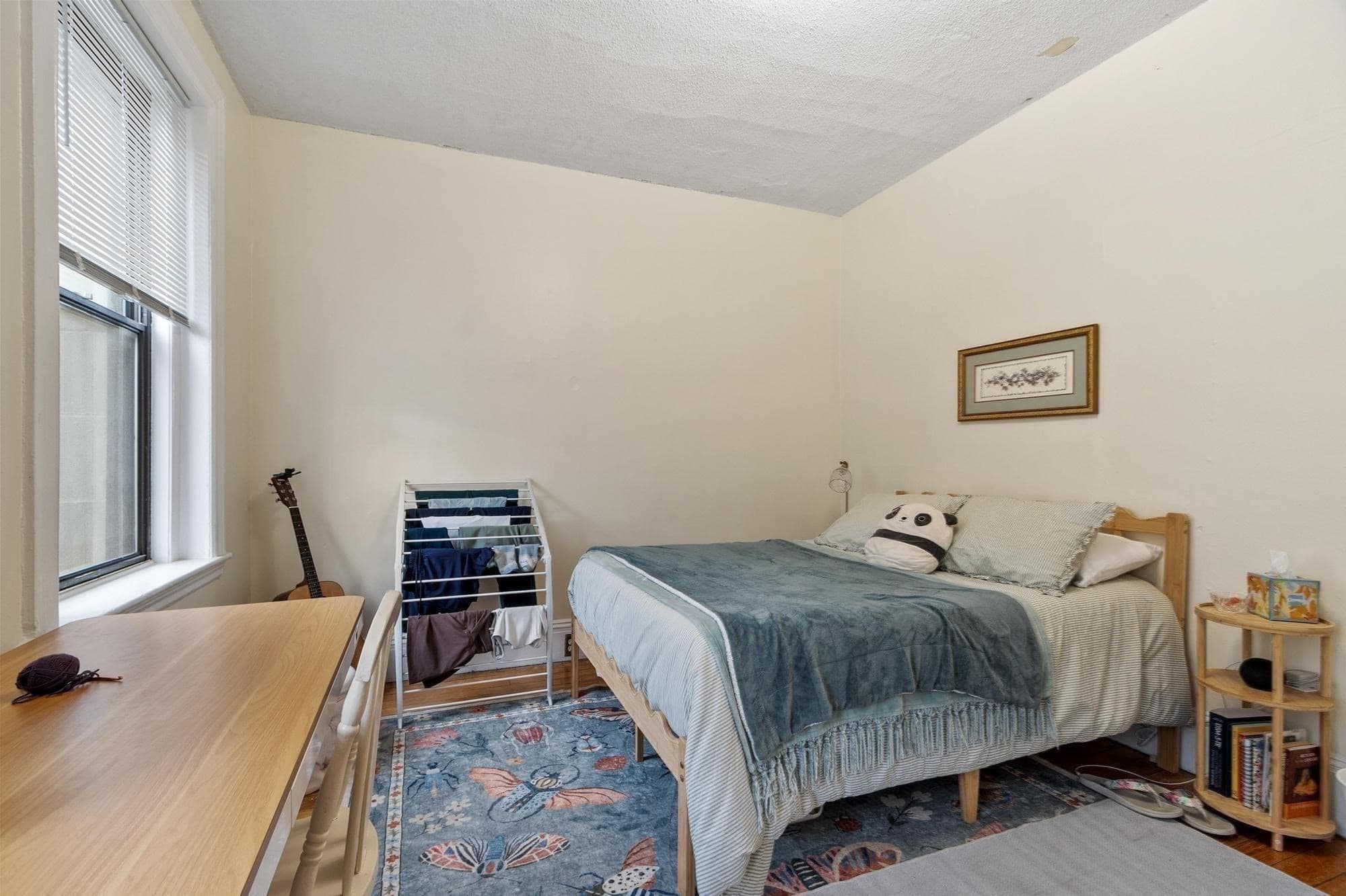 Condominium at 16 Glenville Ave # 1, Boston MA 02134, photo 11 of 18