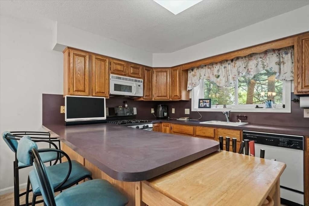 254 Captain Eames Cir # 254, Ashland MA 01721 photo 17