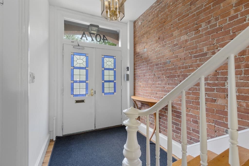 3 Family at 407A Broadway, Cambridge MA 02138, Cambridge, photo 3 of 36