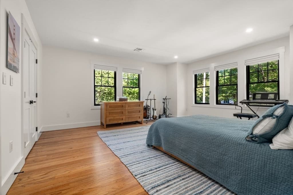 283 Walnut Street, Wellesley MA 02481 photo 29