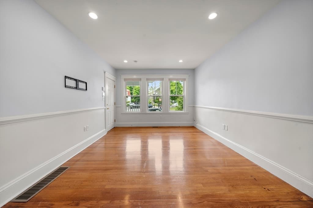 Condominium at 772 Centre Street # 2, Boston MA 02130, photo 5 of 36