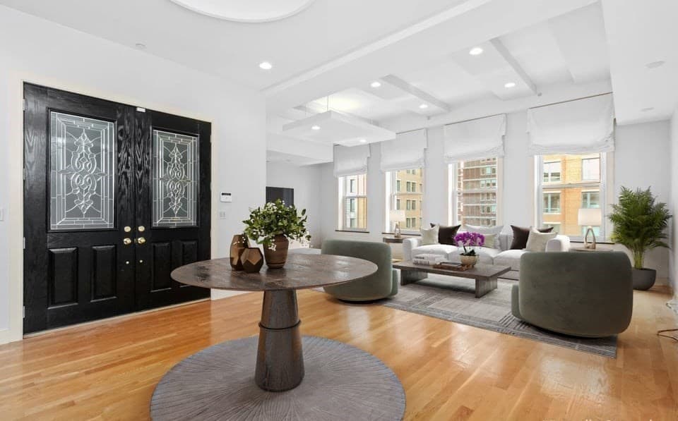 811 Boylston St, Boston MA 02116 photo 2