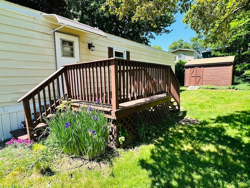 Mobile Home at 22 Contessa Dr., Springfield MA 01119, Springfield, photo 28 of 37