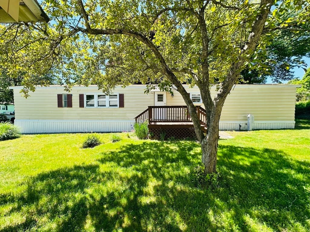 Mobile Home at 22 Contessa Dr., Springfield MA 01119, Springfield, photo 29 of 37