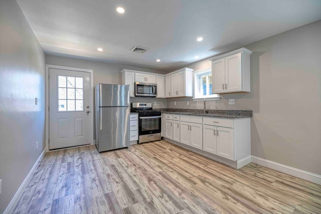 155 Mason St, Fall River MA 02723 photo 12