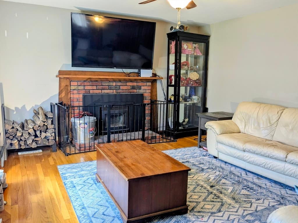 373 Hancock St, Abington MA 02351 photo 5