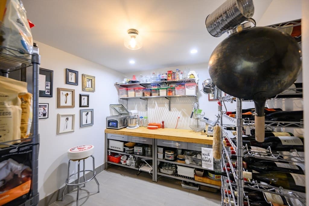 Condominium at 8 Manley St # 1, Boston MA 02122, photo 24 of 34