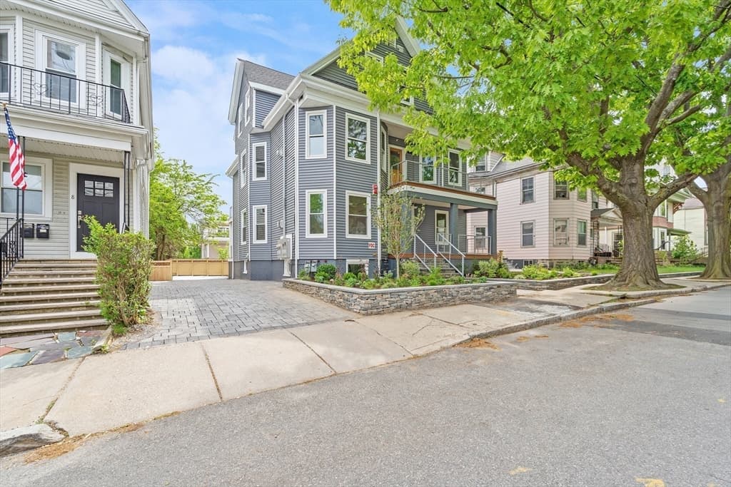 12 Foskett St # 1, Somerville MA 02144 photo 2
