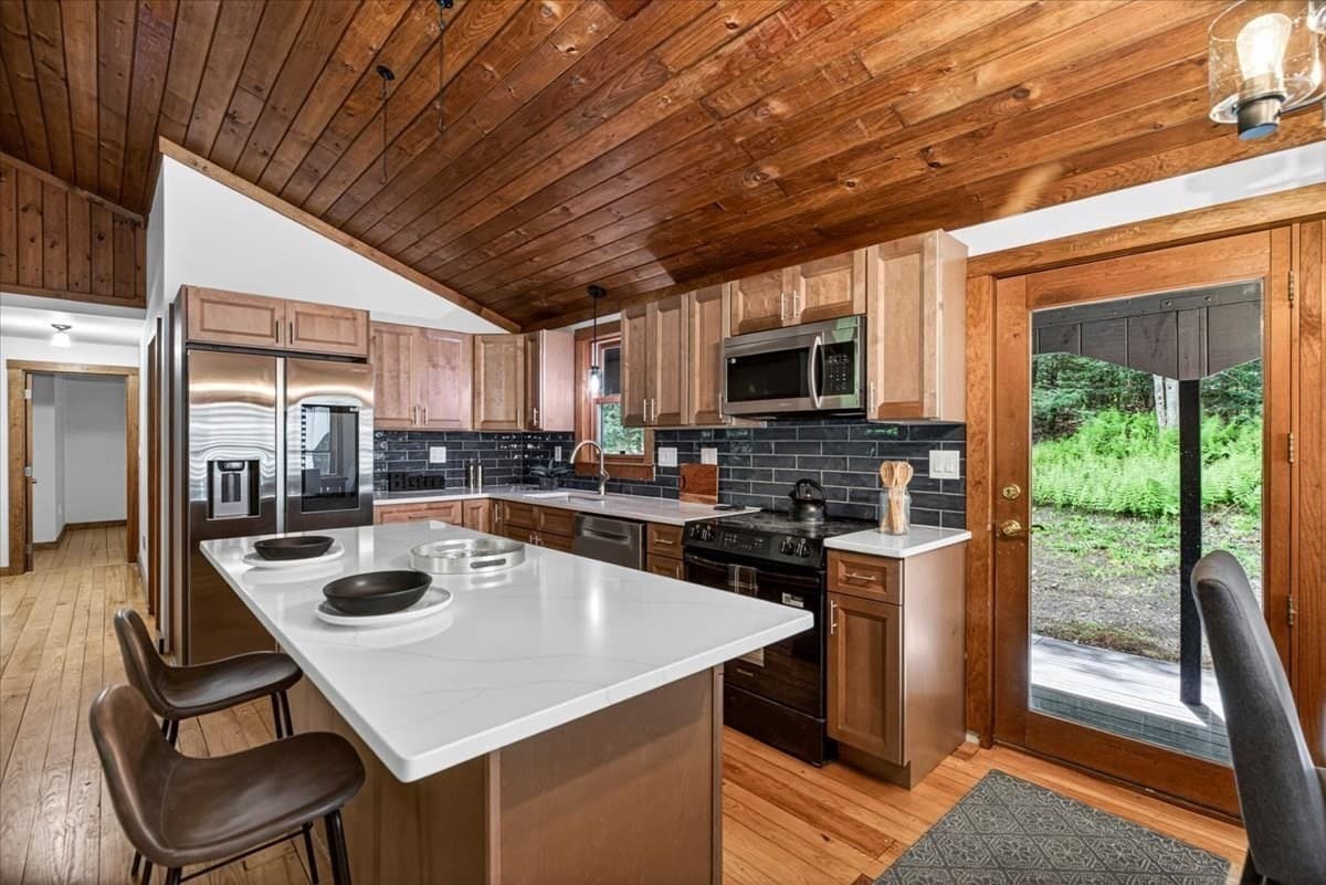 67 Chmura Rd, Hadley MA 01035