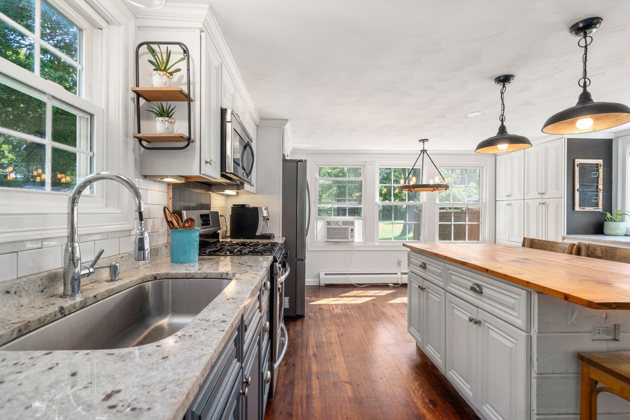 Single Family Residence at 20 Worcester St, Grafton MA 01519, Grafton, photo 9 of 39