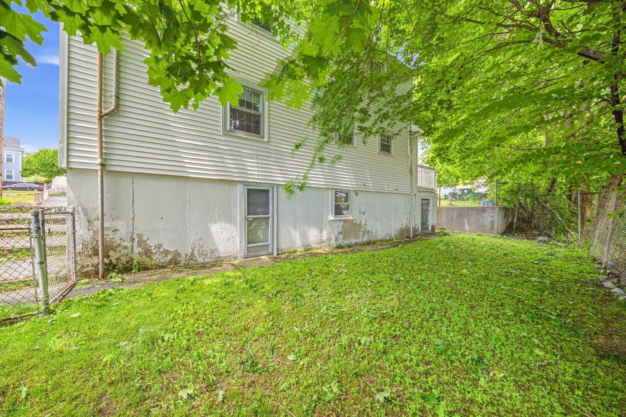 Single Family Residence at 185 Washington St, Malden MA 02148, photo 7 of 36