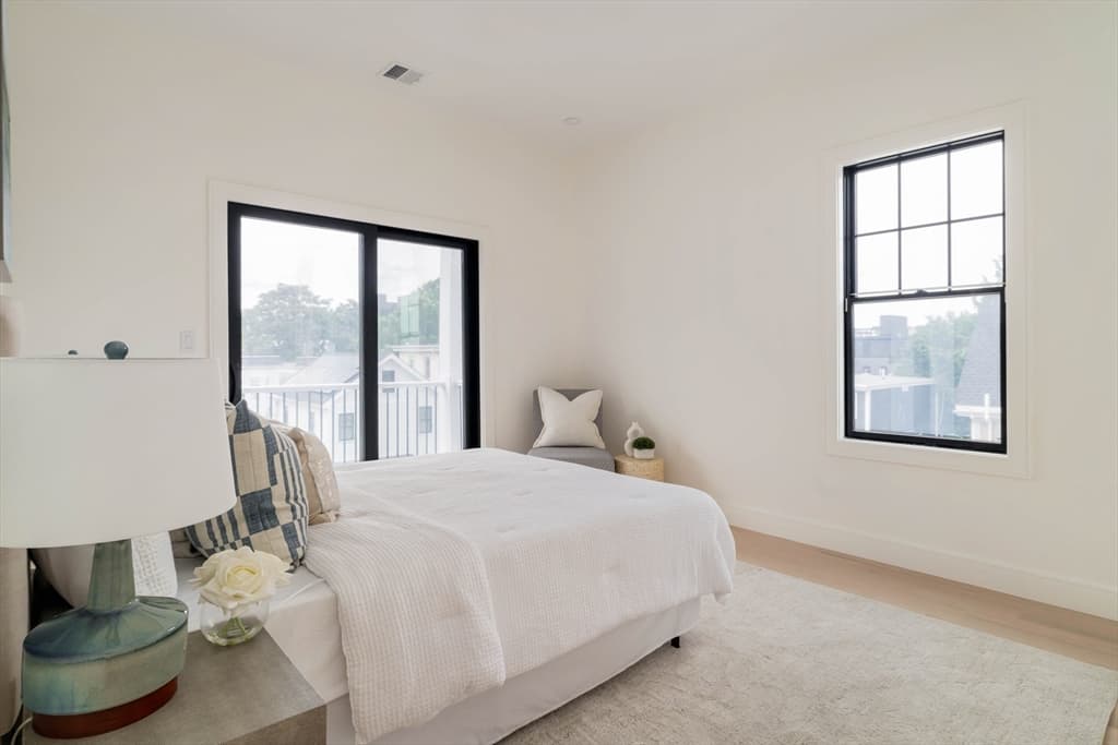 387 Norfolk St # 3, Cambridge MA 02139 photo 17