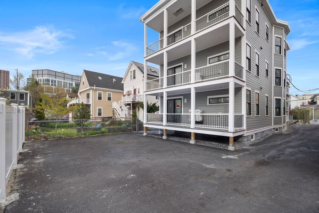 387 Norfolk St # 3, Cambridge MA 02139 photo 32