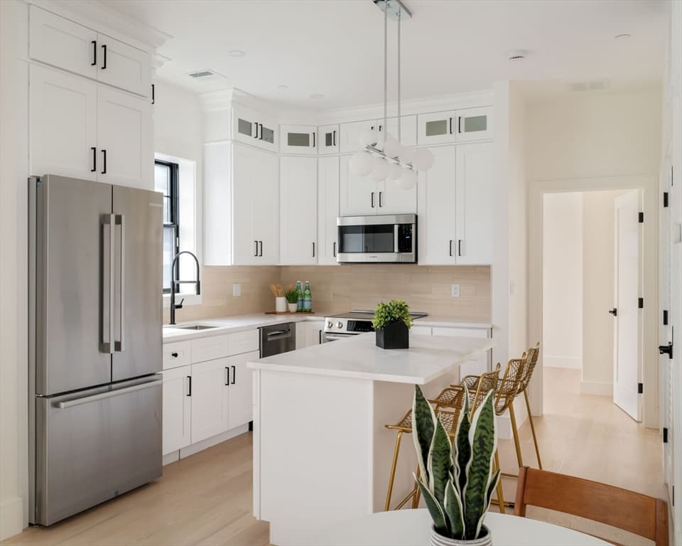 387 Norfolk St # 3, Cambridge MA 02139 photo 5
