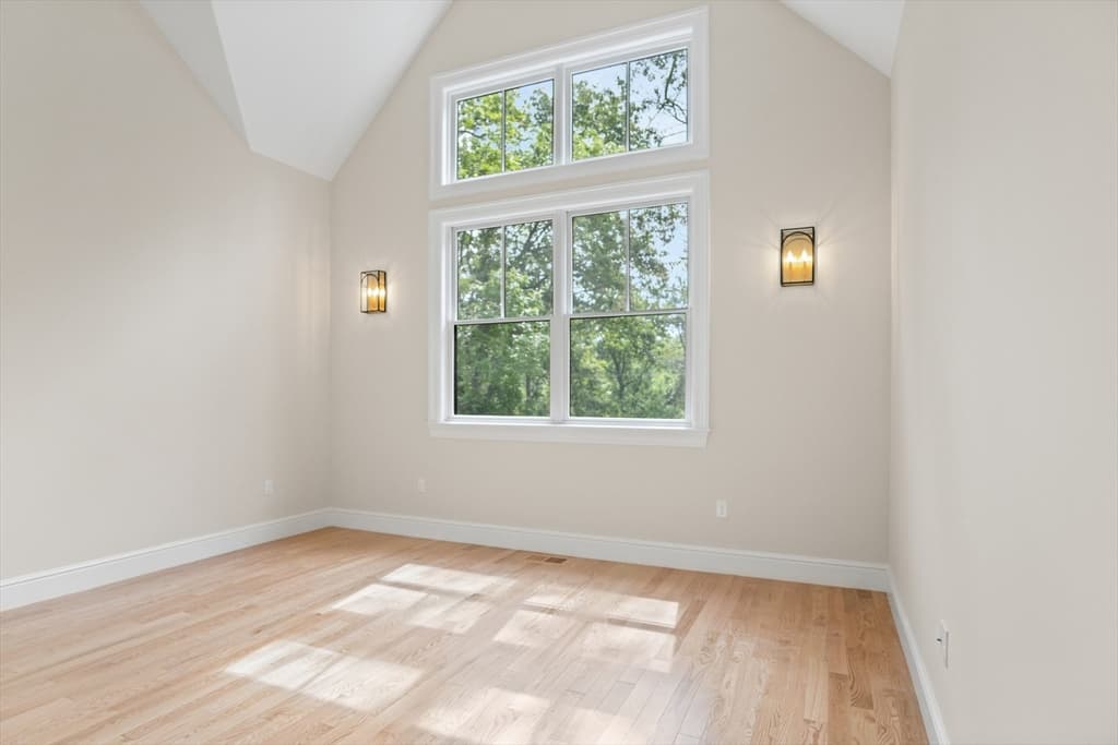 Condominium at 18 Talbot Lane # 18, Reading MA 01867, Reading, photo 18 of 33
