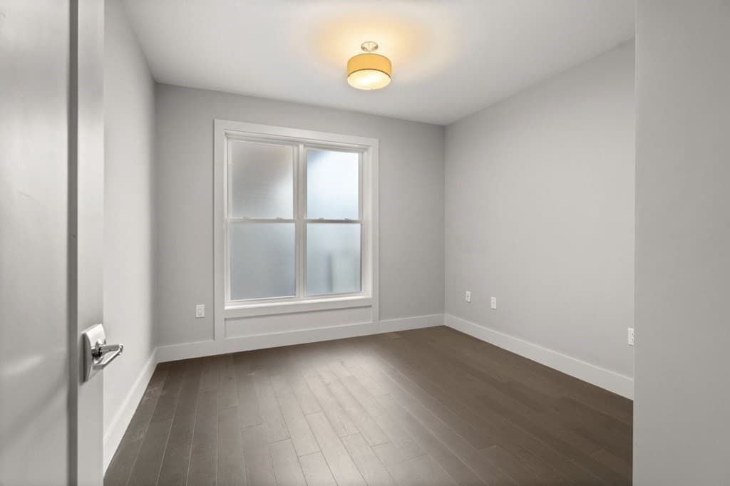 Condominium at 410 W Broadway # 305, Boston MA 02127, Boston, photo 13 of 21