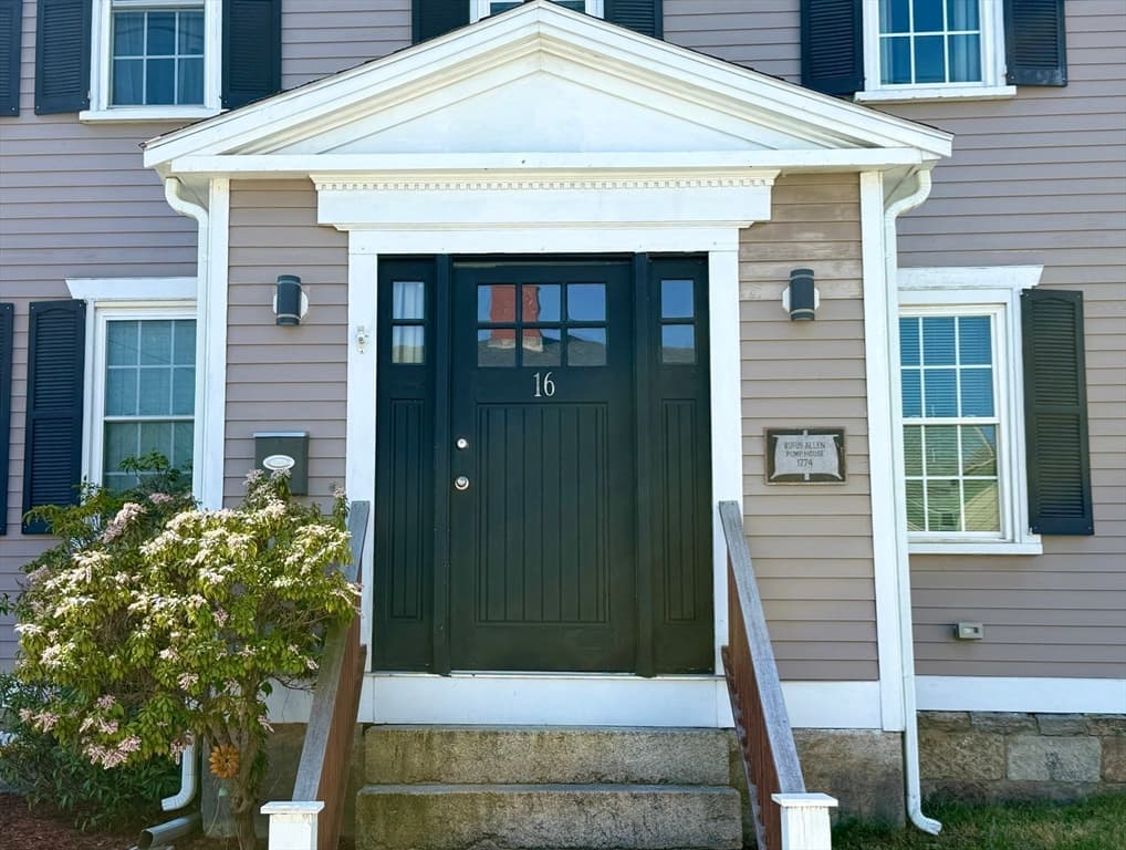 Single Family Residence at 16 Middle St, Fairhaven MA 02719, photo 3 of 34