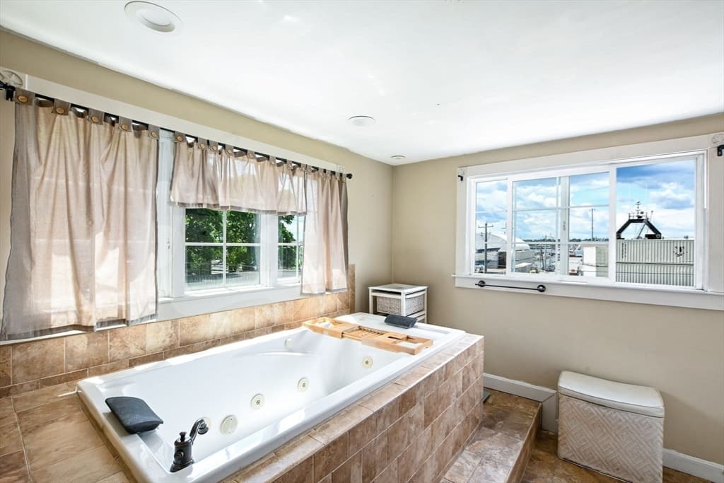 Single Family Residence at 16 Middle St, Fairhaven MA 02719, photo 20 of 34
