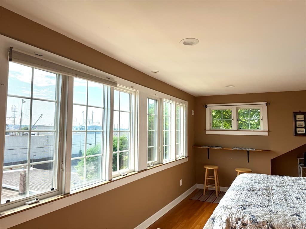 Single Family Residence at 16 Middle St, Fairhaven MA 02719, photo 15 of 34