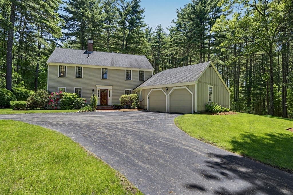 192 Peakham Rd, Sudbury MA 01776