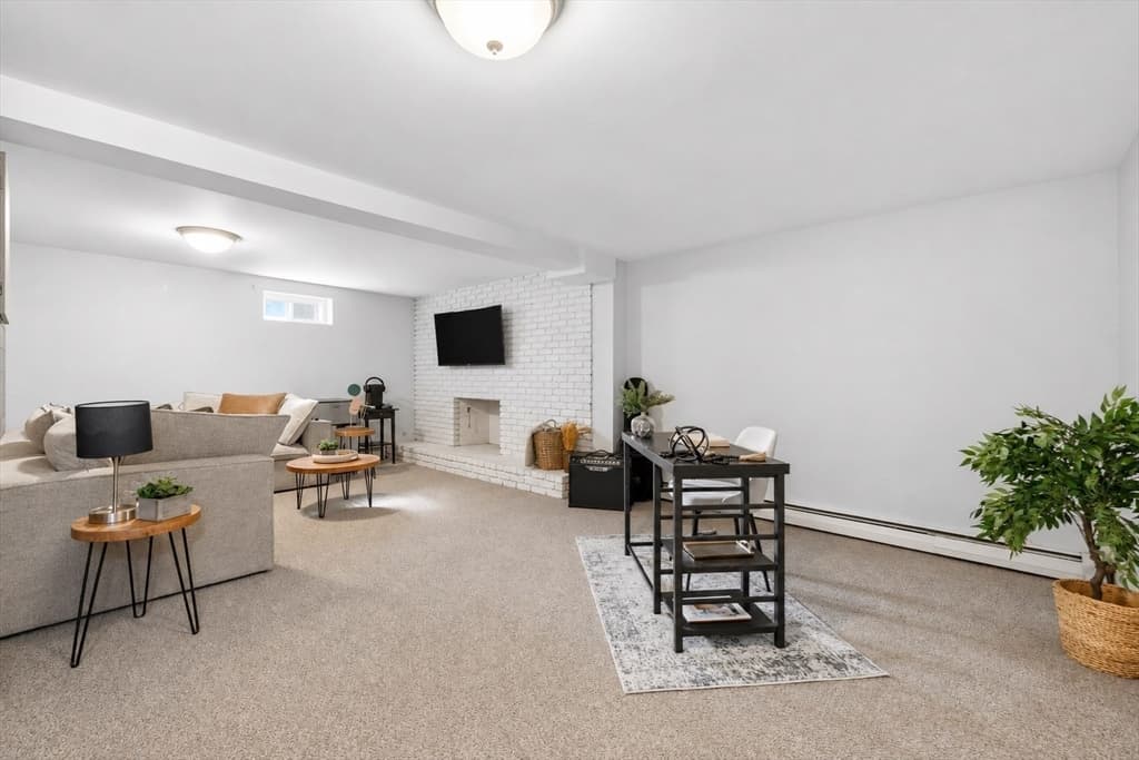 Single Family Residence at 34 Washington Ave, Burlington MA 01803, Burlington, photo 16 of 27