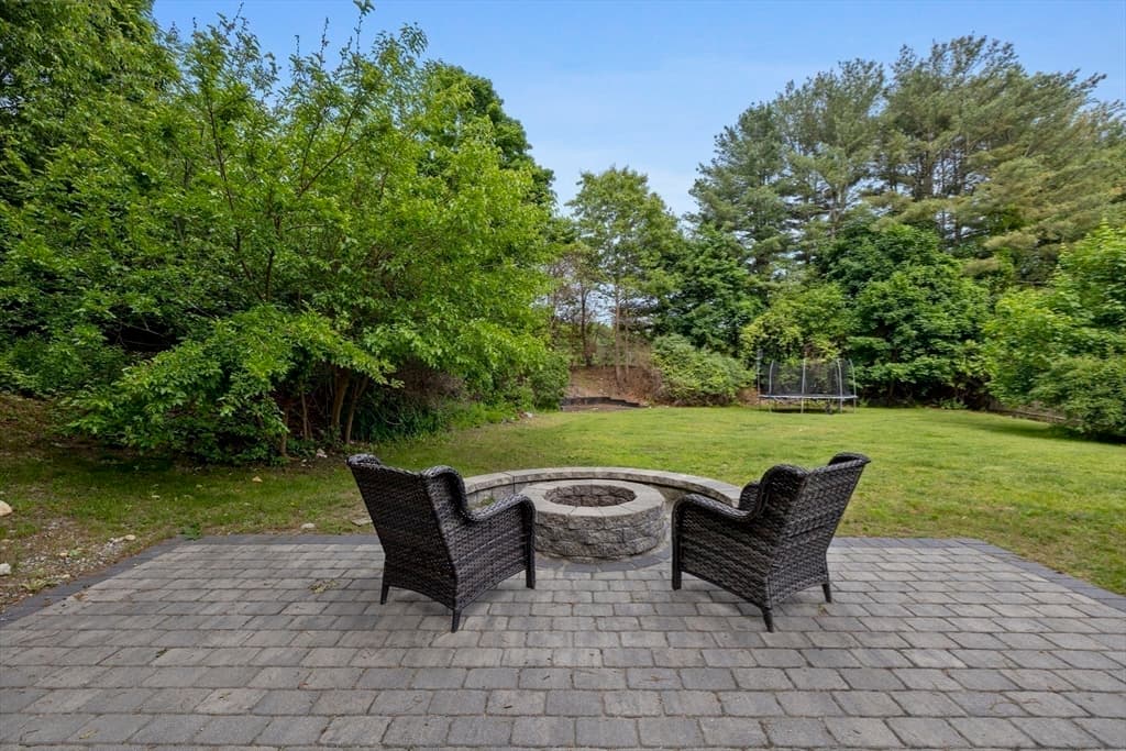 Single Family Residence at 34 Washington Ave, Burlington MA 01803, Burlington, photo 19 of 27