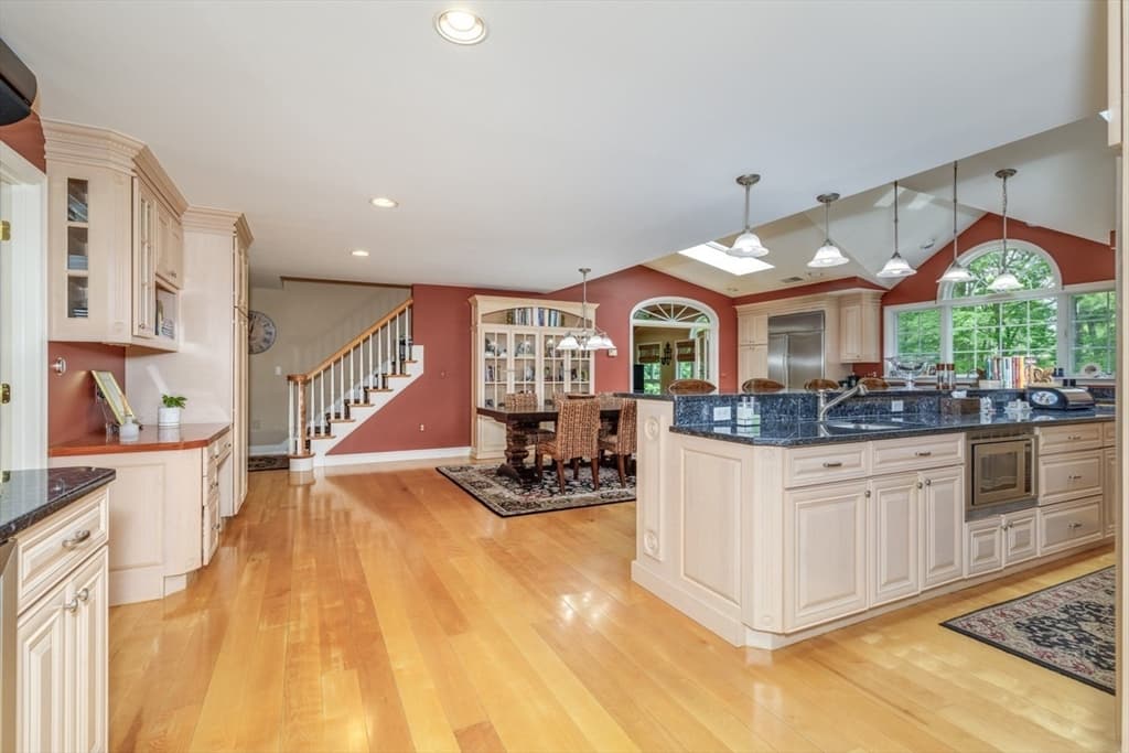 3 Aberdeen St, Windham NH 03087 photo 4