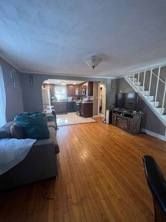 18 Vesey Rd, Randolph MA 02368 photo 2