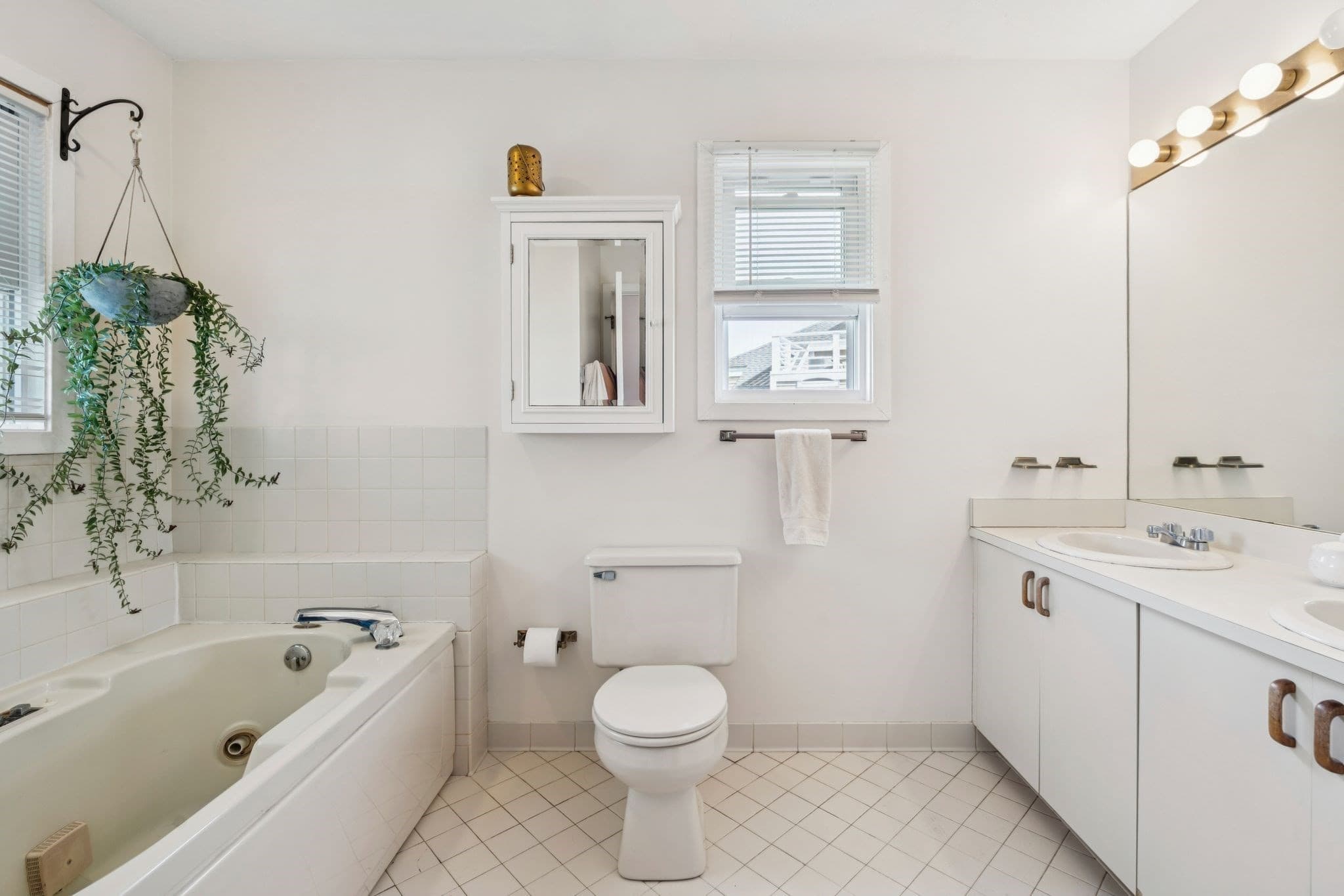 Condominium at 8 Oakmont Drive # 8, Wareham MA 02532, Wareham, photo 10 of 21