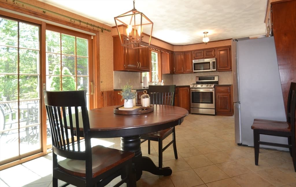 18 Bennett Rd, Rochester MA 02770 photo 4