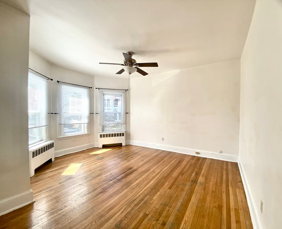 4 Family at 18-20 North High Street, Melrose MA 02176, Melrose, photo 23 of 37