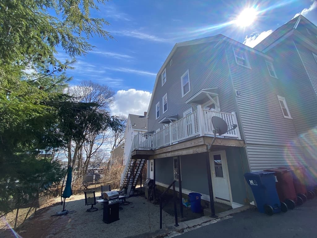 4 Family at 18-20 North High Street, Melrose MA 02176, Melrose, photo 32 of 37