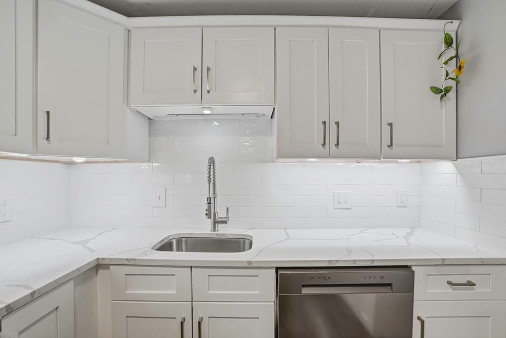 26 Williamsburg Ct # 12, Shrewsbury MA 01545 photo 6