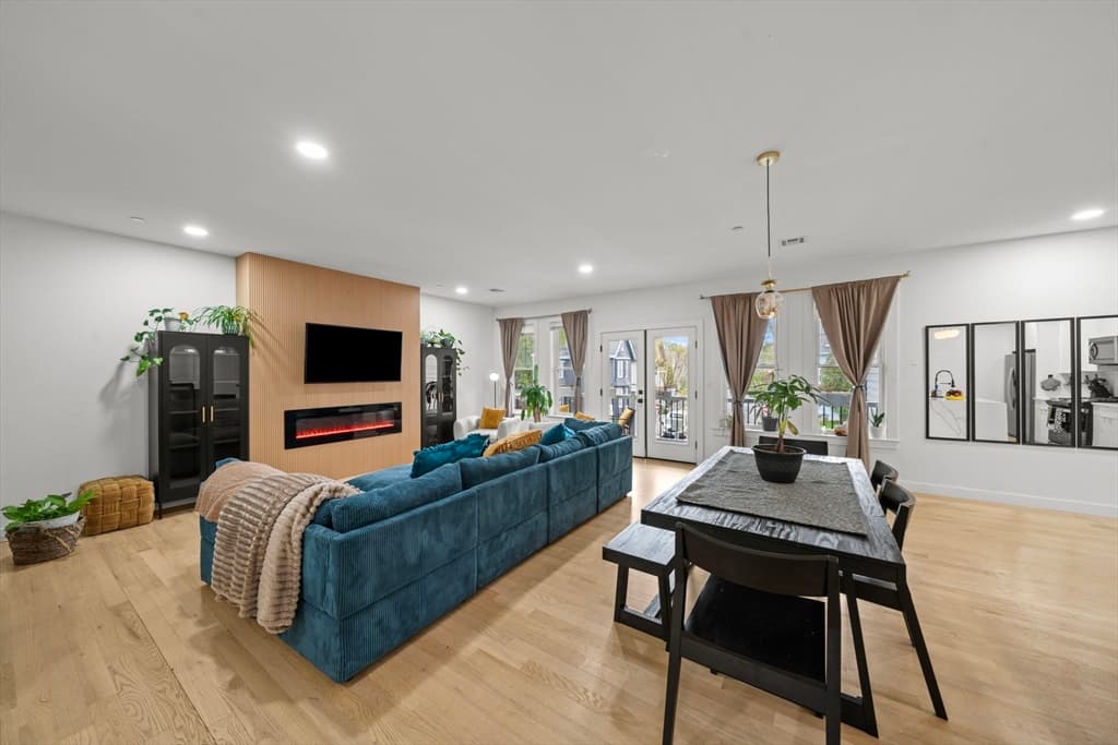 Condominium at 43 Withington St # 3, Boston MA 02124, Boston, photo 10 of 24