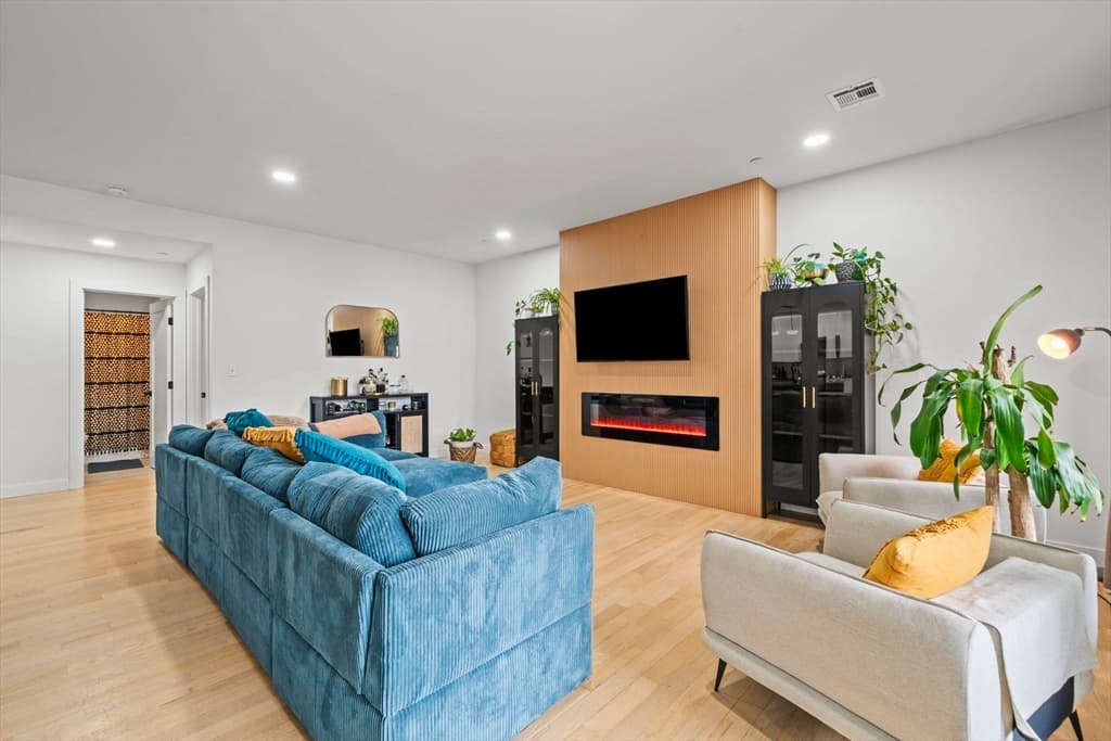 Condominium at 43 Withington St # 3, Boston MA 02124, Boston, photo 11 of 24
