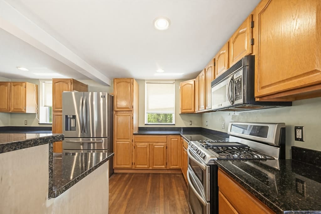 Single Family Residence at 41 Jordan Road, Franklin MA 02038, photo 6 of 18