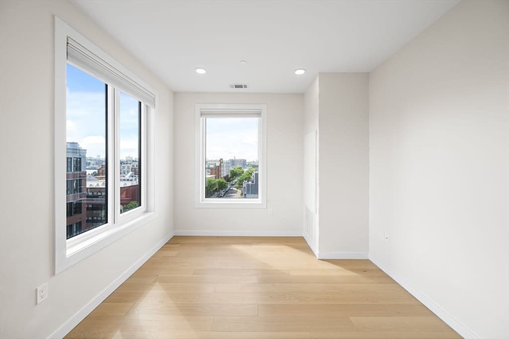 Condominium at 2 Maverick Square, Boston MA 02128, Boston, photo 13 of 24