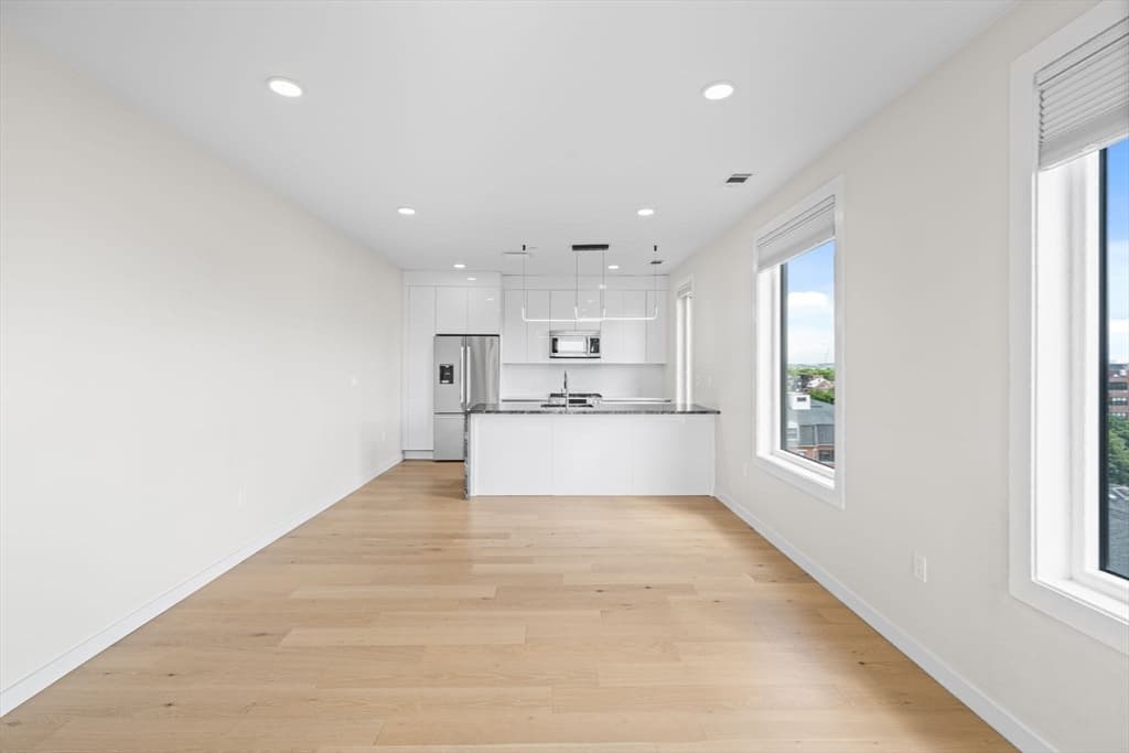 Condominium at 2 Maverick Square, Boston MA 02128, Boston, photo 14 of 24