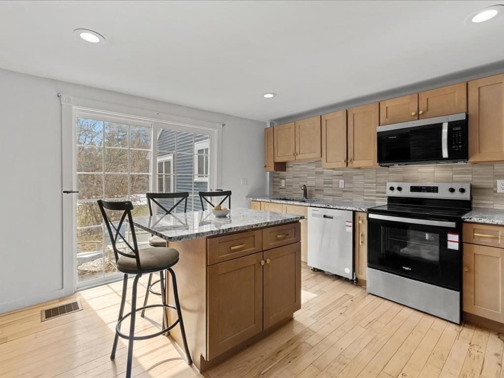 2 Family - 2 Units Side by Side at 555 Webster St., Marshfield MA 02050, photo 22 of 36