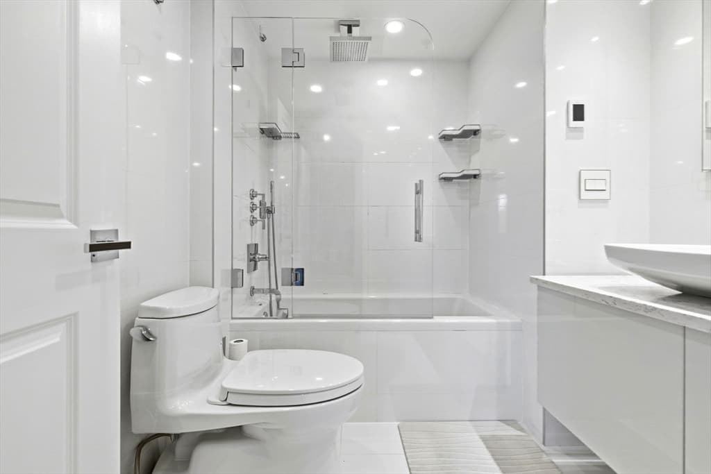 250 Hammond Pond Pkwy # 716S, Newton MA 02467 photo 18