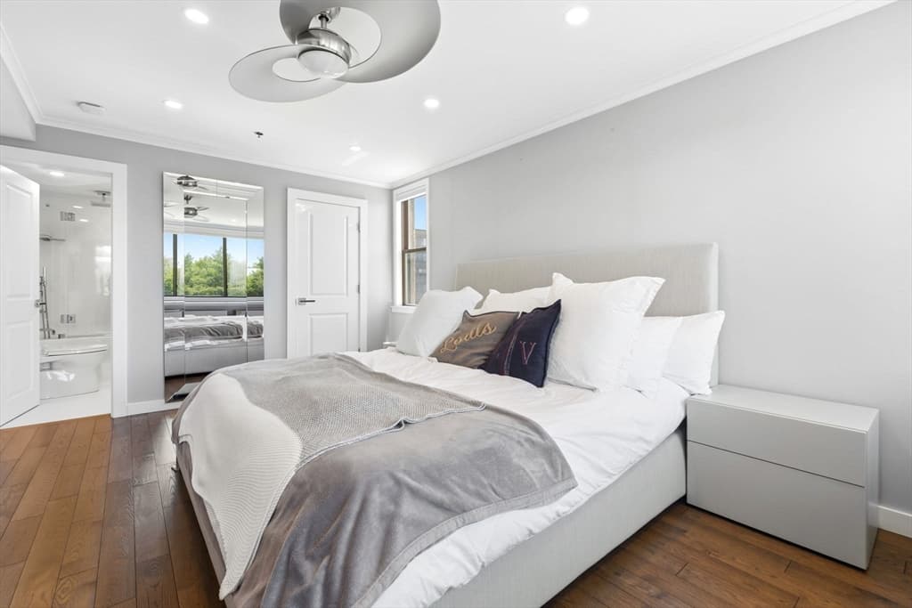 250 Hammond Pond Pkwy # 716S, Newton MA 02467 photo 19
